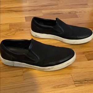 Classic Vince leather slip ins sneakers